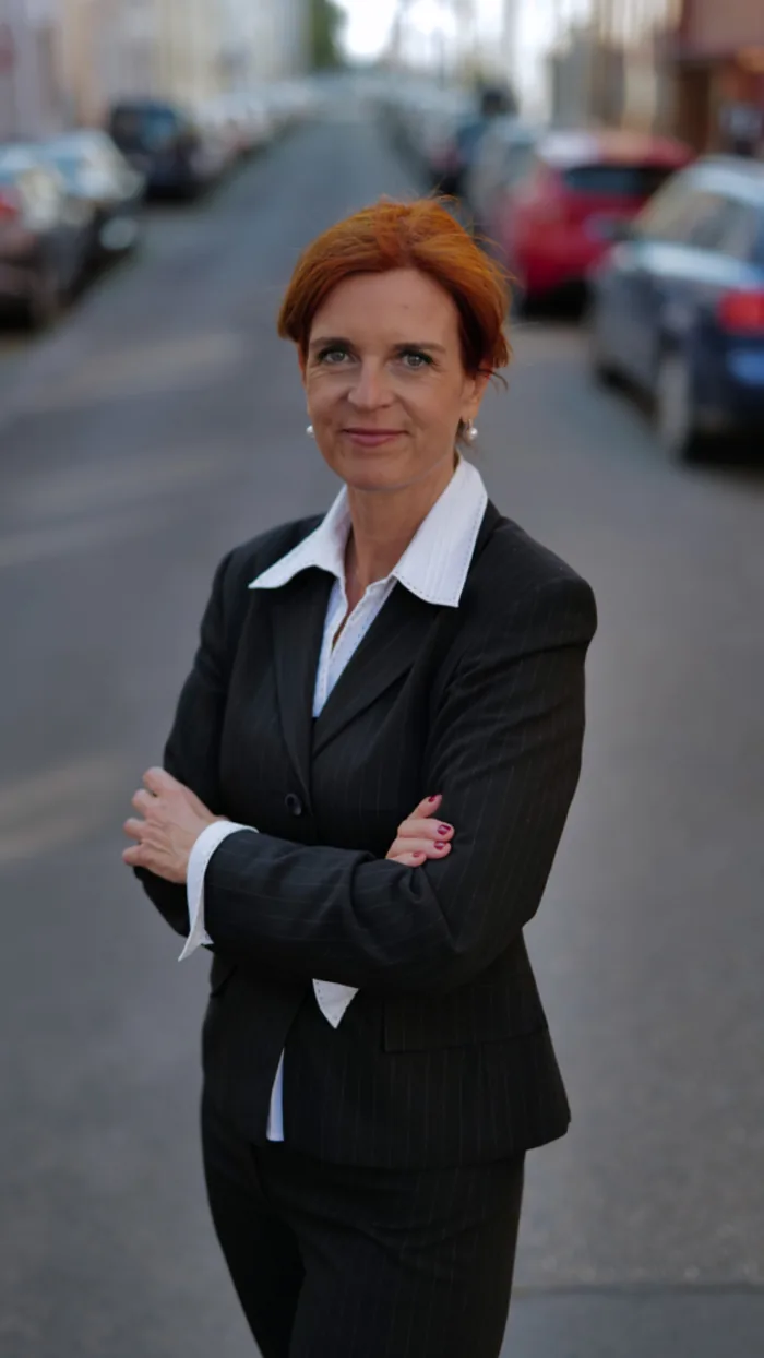 Porträt von Antje Steidl